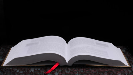 中医哲学：《黄帝内经》里的四大养生智慧